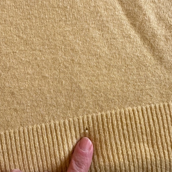 Alex Marie Yellow 100% Cashmere V-Neck Sweater – Women’s Size S - Picture 8 of 8